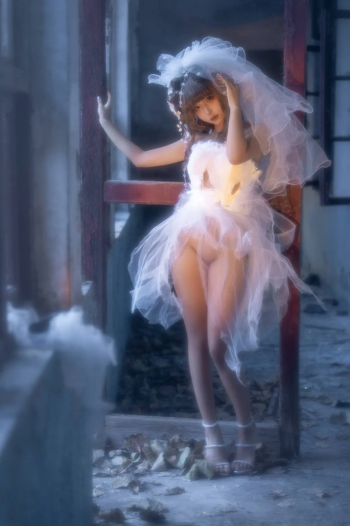 蠢沫沫 - 废弃 婚纱试读4P